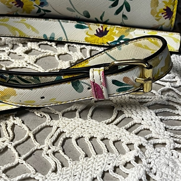 Steve Madden Floral Blexi Crossbody Bag Purse - Picture 6 of 14